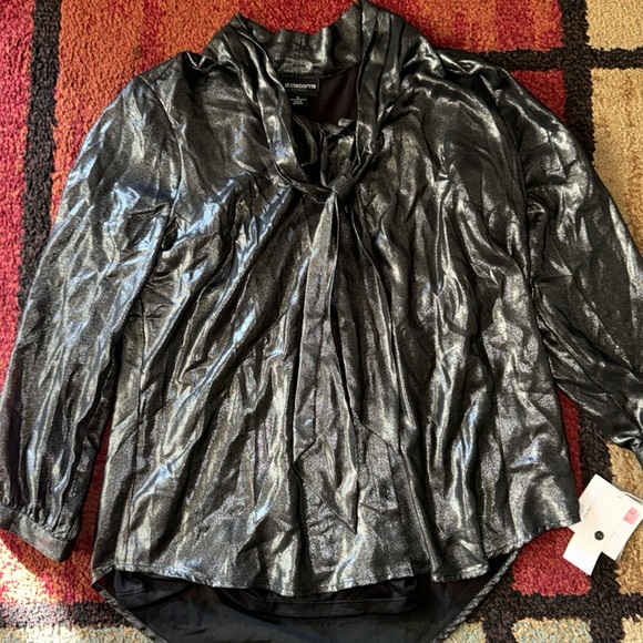 Liz Claiborne Tops - NWT Women’s Liz Claiborne Blouse‎